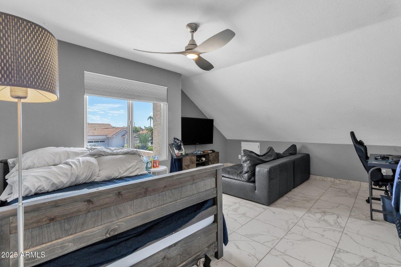 23-web-or-mls-13250-n-91st-st