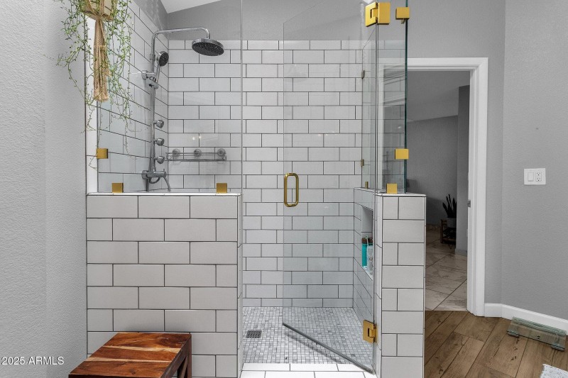 32-web-or-mls-13250-n-91st-st