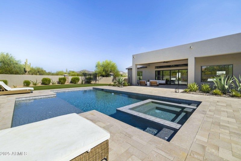 66-web-or-mls-FA9A5963