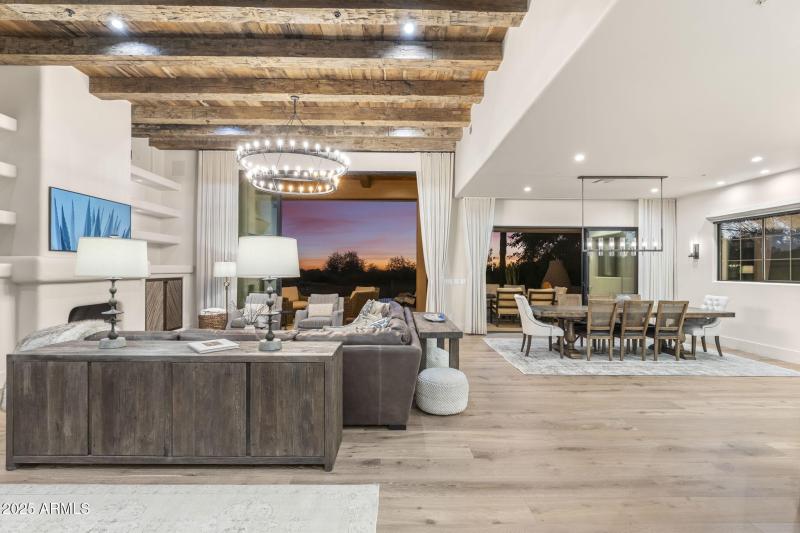 A compelling statement by reclaimed wood