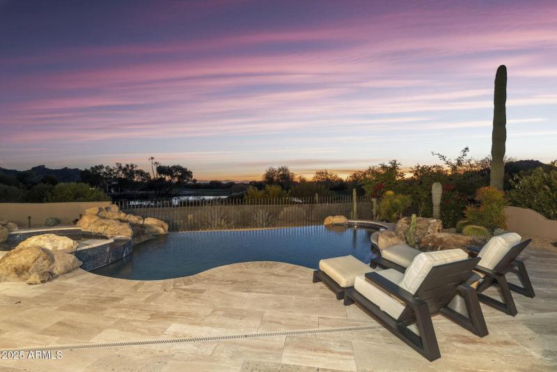 Between 18th Holes of 2 Boulders courses