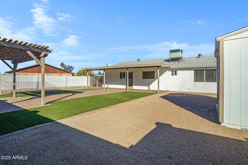 525 W Sundance Way-25