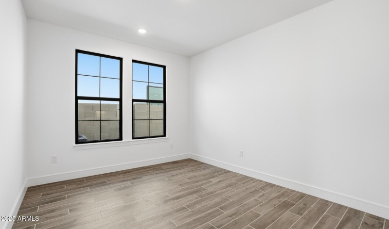 Viviendo Lot #7 Dining Area (Large)