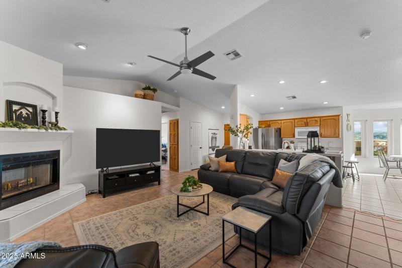 6-web-or-mls-DSC04434