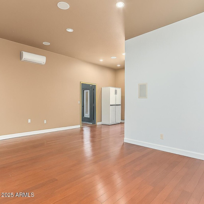 modern home office w