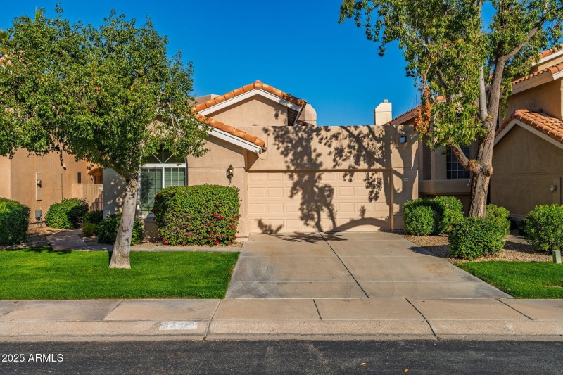 1-web-or-mls-3242 E Briarwood Terrace-1