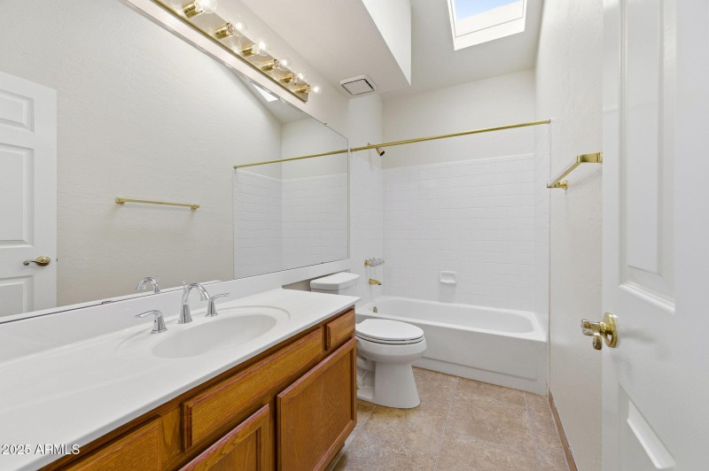 12-web-or-mls-3242 E Briarwood Terrace-1