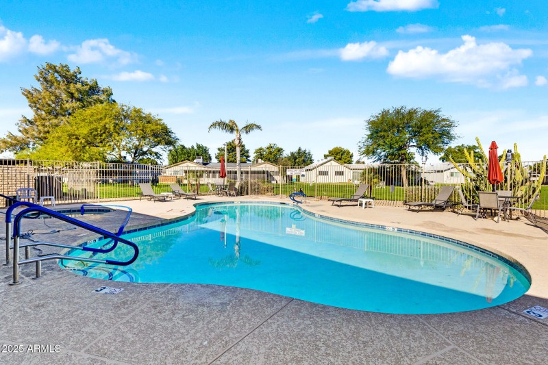 Community Pool & Spa