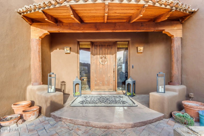 Rustic western front entryway