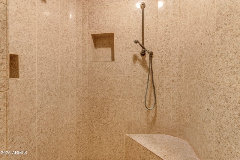 16-web-or-mls-046_a4m_br scts