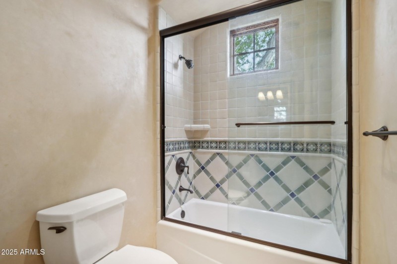 Camelback Mtn • 1-Level Home