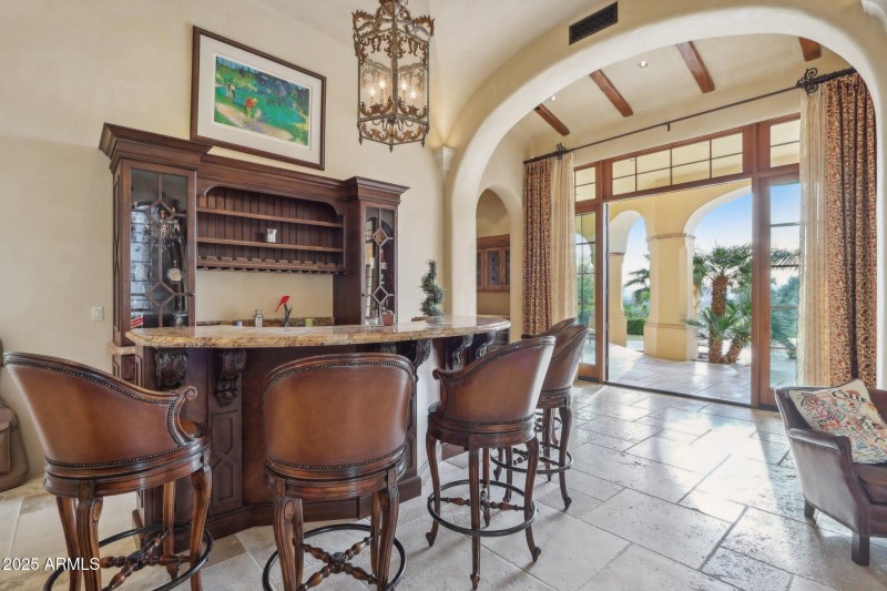 Camelback Mtn • 1-Level Home