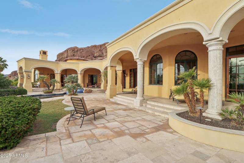 Camelback Mtn • 1-Level Home