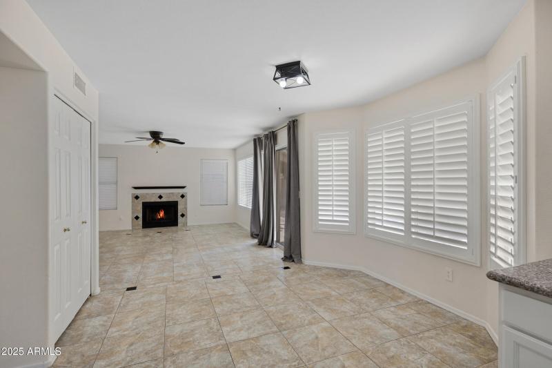 4237 E Rockledge Rd-16