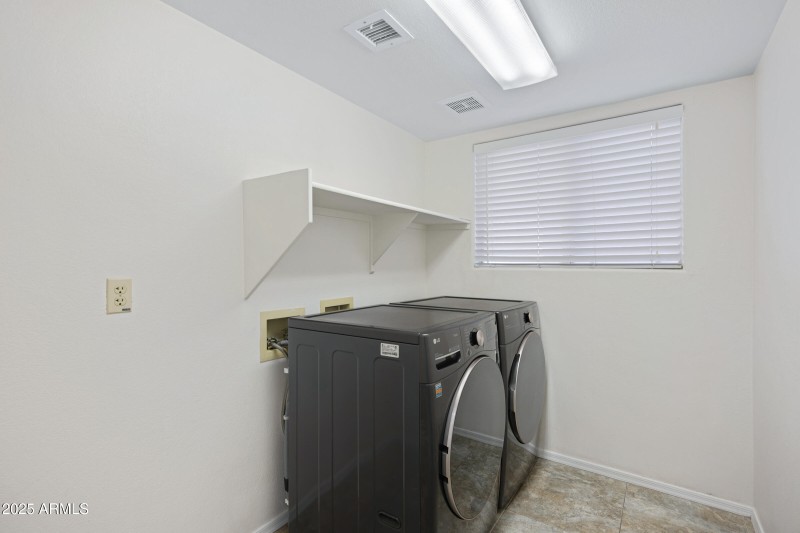 4237 E Rockledge Rd-22