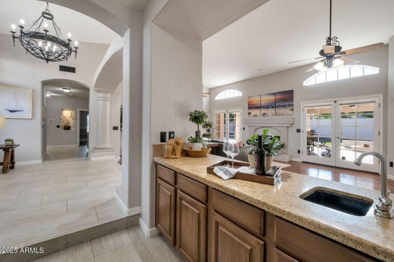 WET BAR IN LIVING ROOM