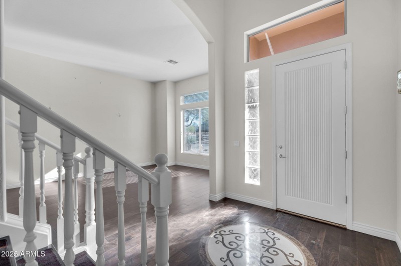 7-web-or-mls-7-web-or-mls-Sienna-4