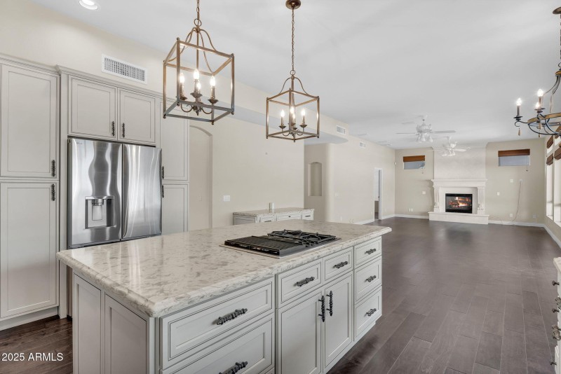 20-web-or-mls-20-web-or-mls-Sienna-17