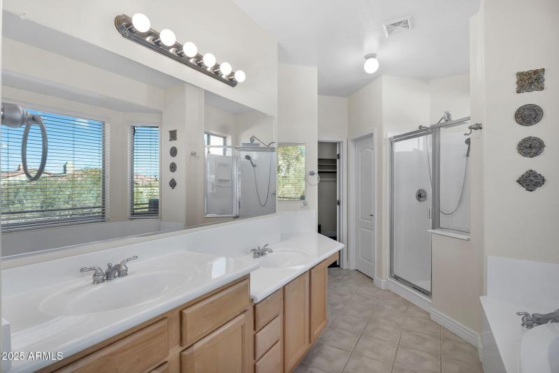 26-web-or-mls-26-web-or-mls-Sienna-23