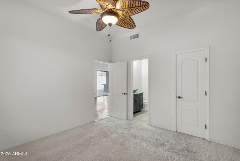 36-web-or-mls-36-web-or-mls-Sienna-38