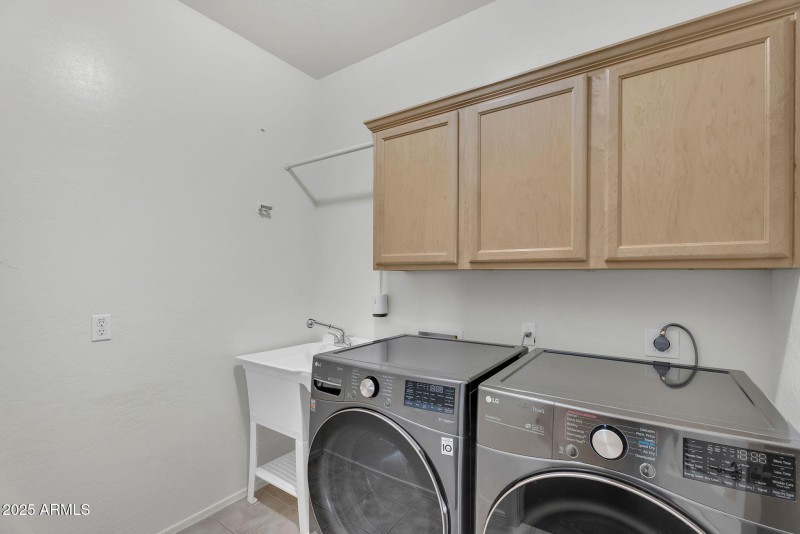 43-web-or-mls-43-web-or-mls-Sienna-36