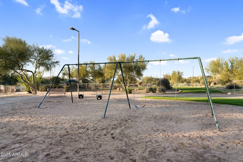 97-web-or-mls-97-web-or-mls-DSC00496