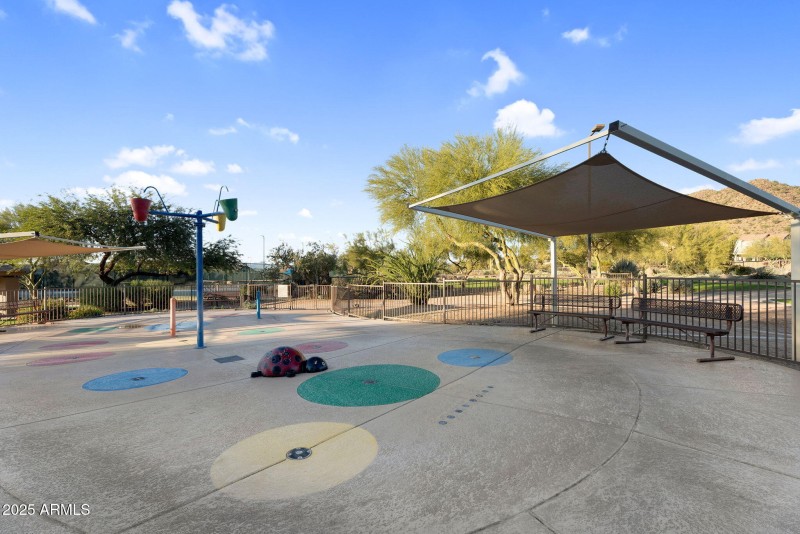 98-web-or-mls-98-web-or-mls-DSC00501