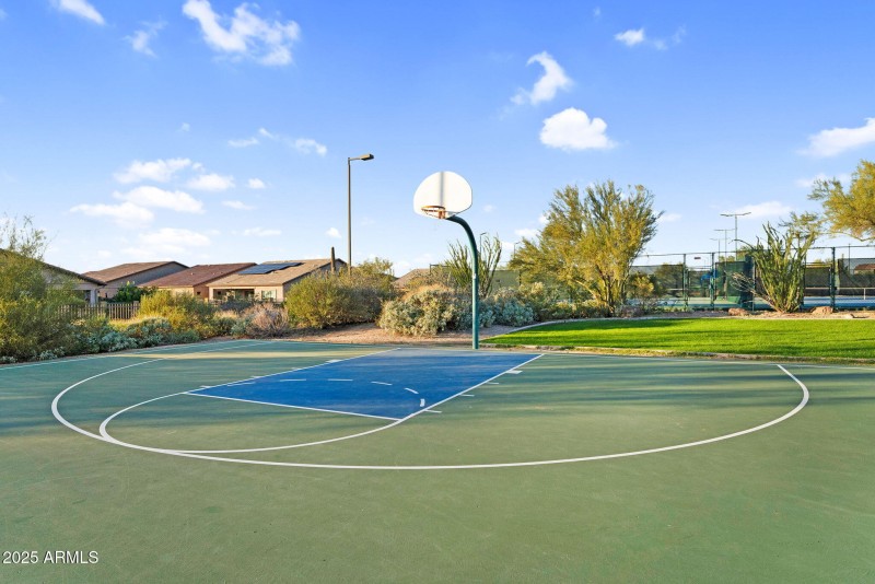 102-web-or-mls-102-web-or-mls-DSC00516