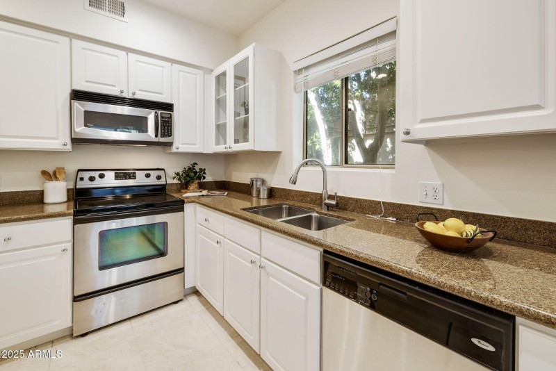 14-web-or-mls-_tm_8030-_tm_8034