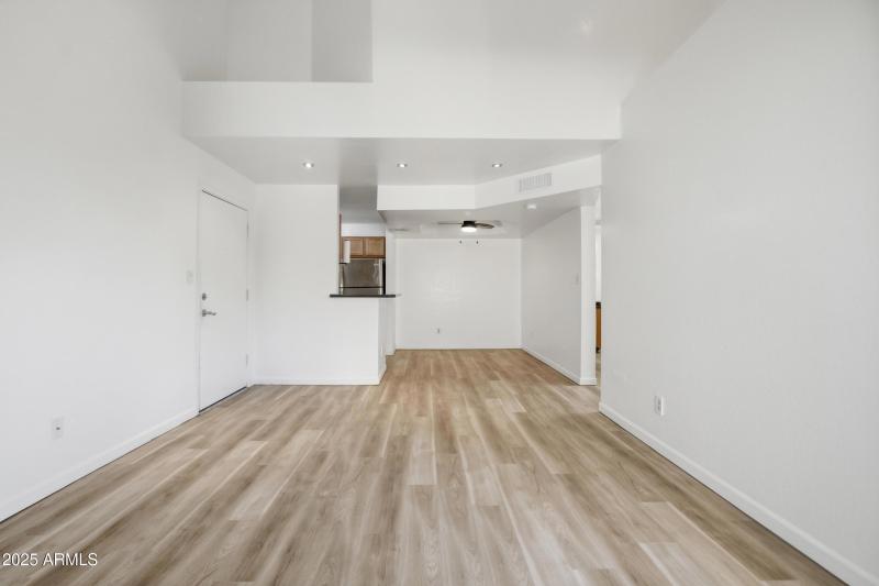 7_remove_11431965_1765987489737