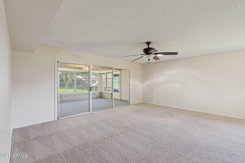 9-web-or-mls-W Omega Dr-S1712-009