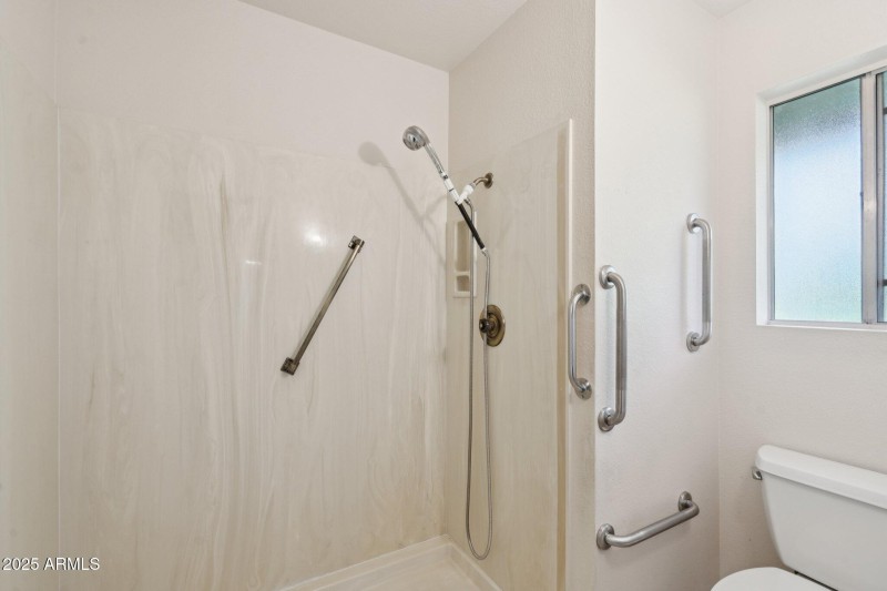 25-web-or-mls-W Omega Dr-S1712-025