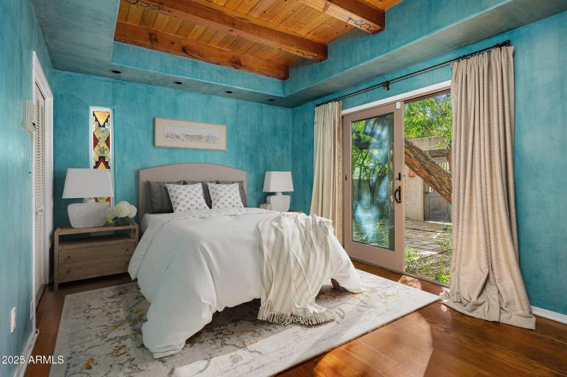 guest bed or office virtual staged