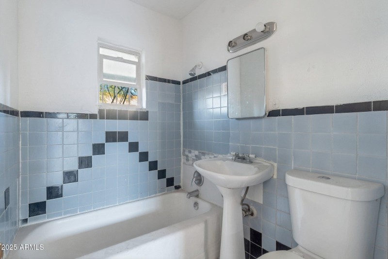 16-web-or-mls-QP-08416