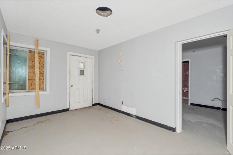 21-web-or-mls-QP-08506