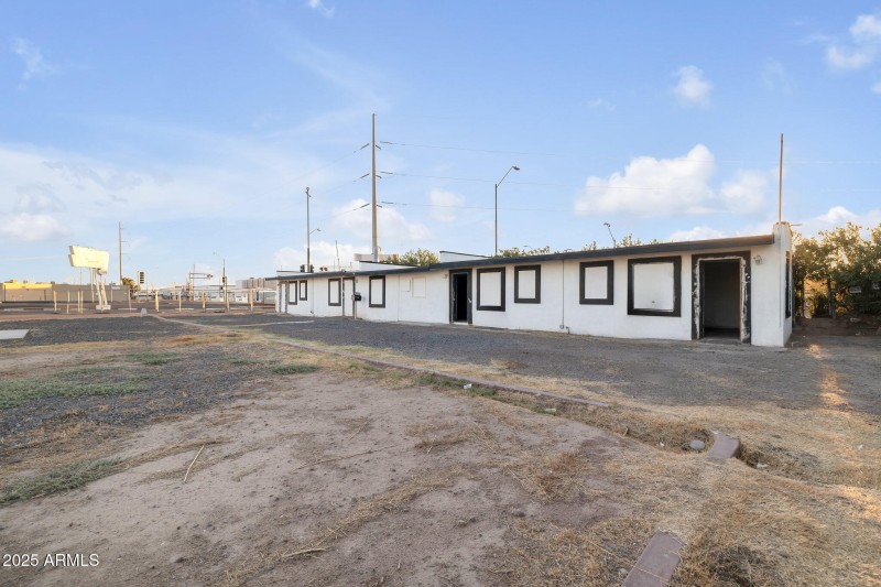 12-web-or-mls-QPT Photo - MAP_9025