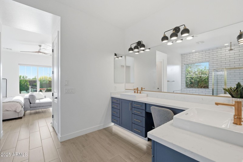 Under Cabinet Lighting