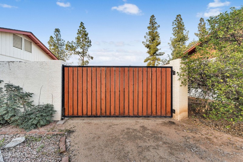 32-web-or-mls-Concho-36