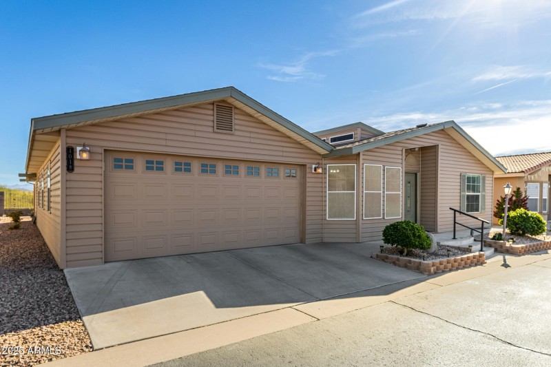 3301 South Goldfield Road 4018