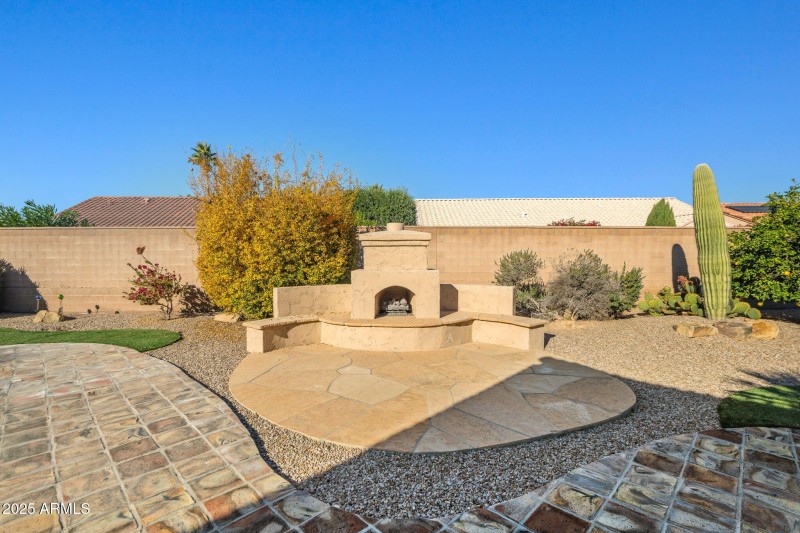 Kiva Gas Fireplace seating area