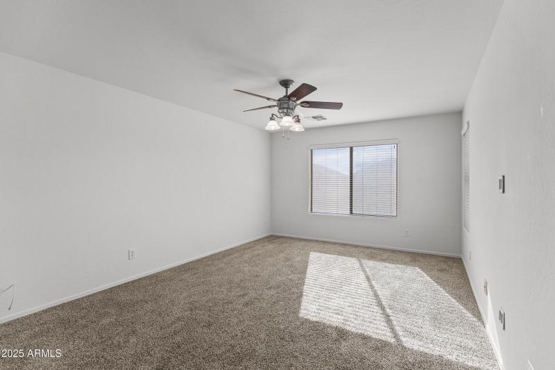 315 E Christopher St-21