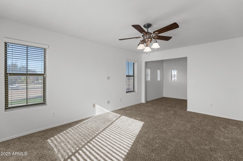 315 E Christopher St-22