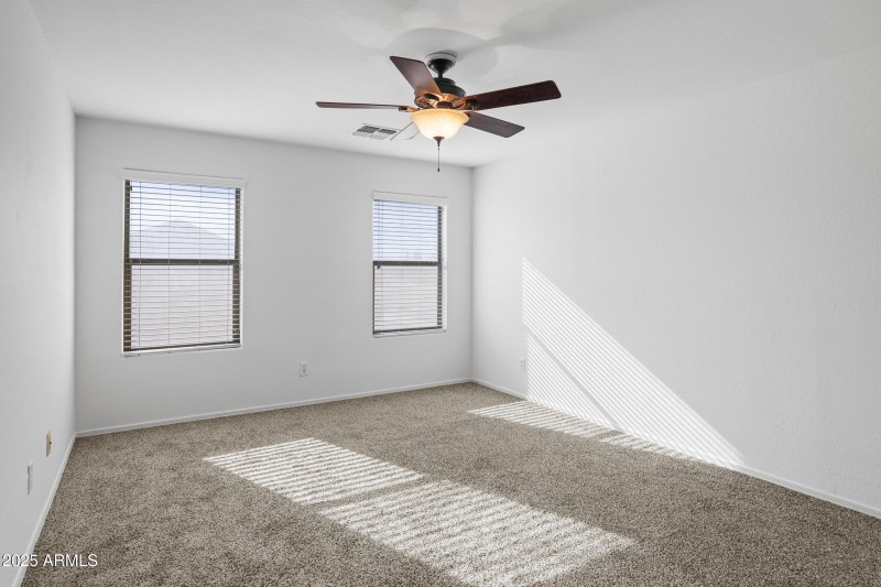 315 E Christopher St-27