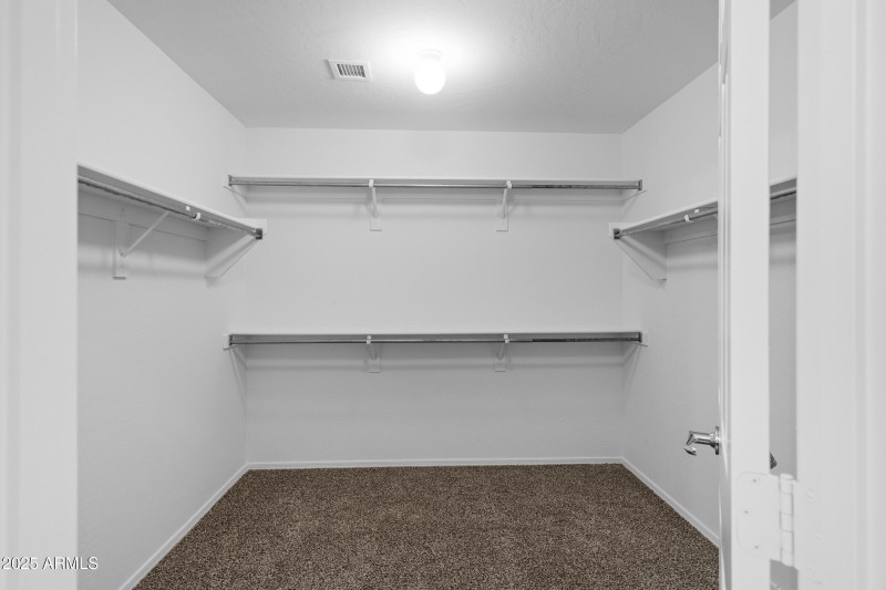 315 E Christopher St-31