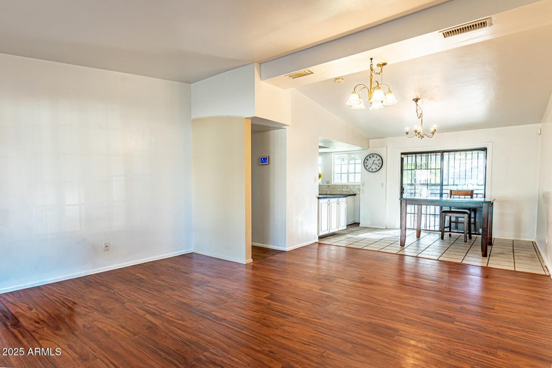 2033 W Palo Verde Dr-7