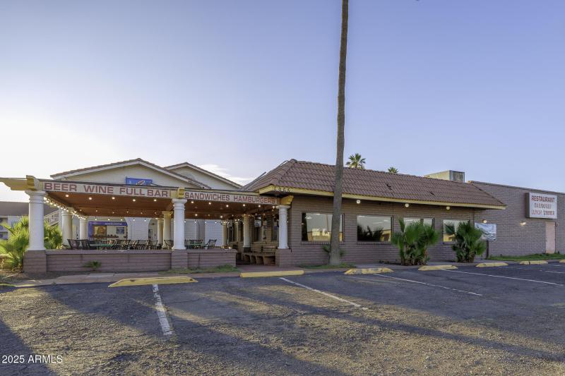 Restaurant Exterior 6