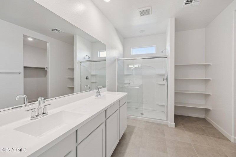 18-web-or-mls-1476-s-241st-ave