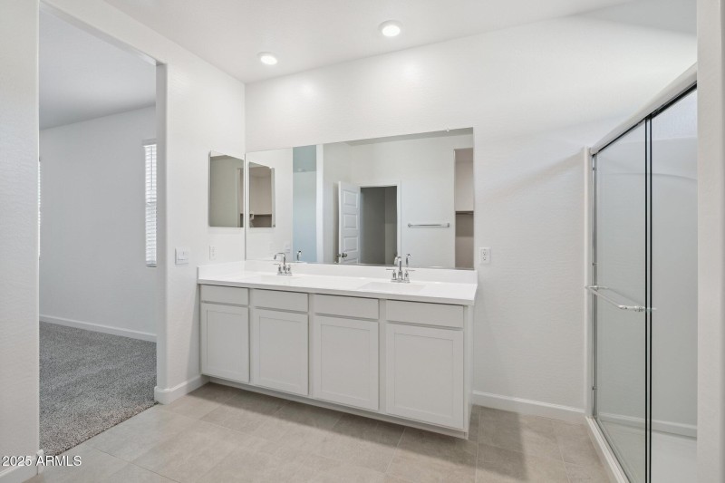 19-web-or-mls-1476-s-241st-ave