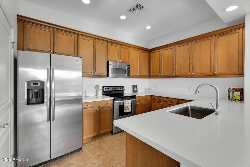 13-web-or-mls-Grayhawk-14