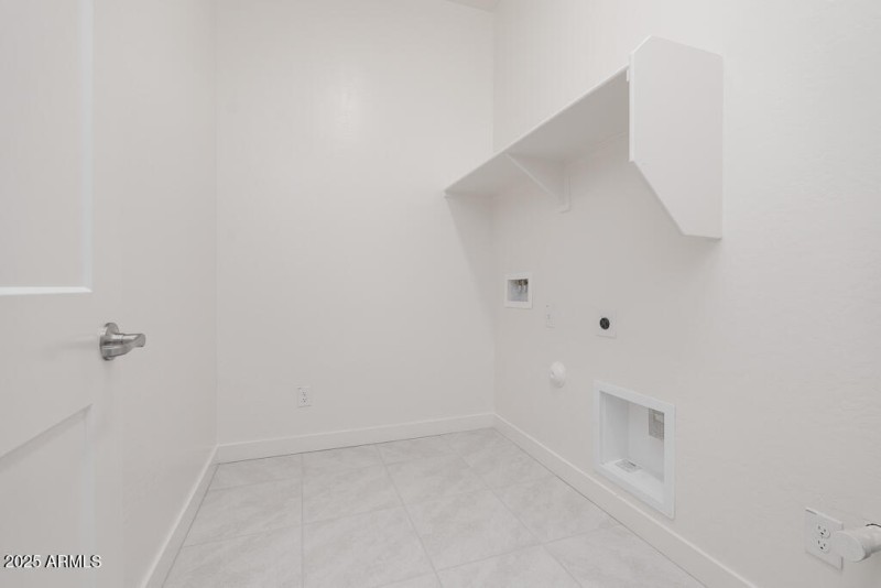 Tri Pointe Soleo 400 - Laundry-1MLS